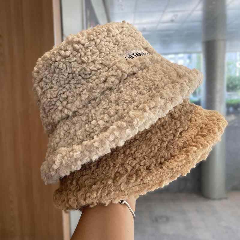春 コーデ オシャレ 小物 アイテム レディース フィッシャーマンハット バケットハット 女性用 秋 ラム ウール 文字
