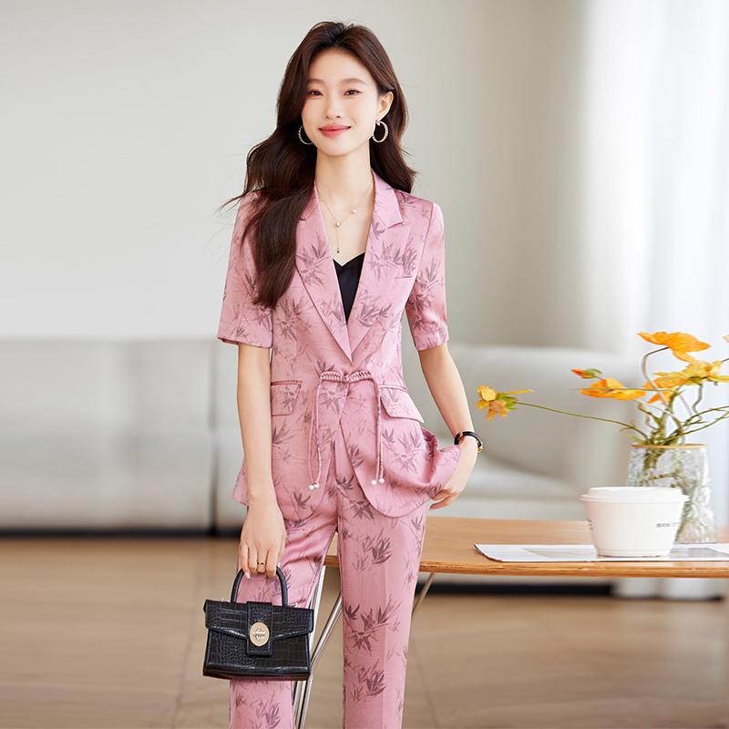 春 コーデ レディース ファッション オシャレ カワイイ シンプル きれいめ ナチュラル 上品カジュアル 婦人服 スーツ ジャケット 夏 薄手 プリント ハイエンド