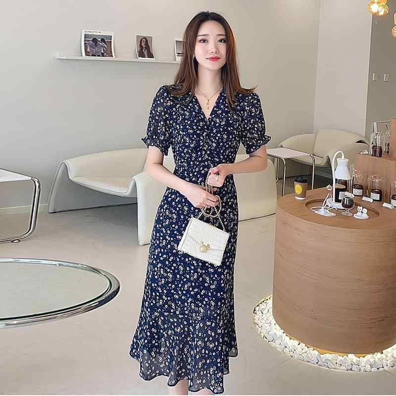 春 コーデ レディース ファッション オシャレ カワイイ シンプル きれいめ ナチュラル 上品カジュアル 婦人服 フレンチ スリムフィット 花柄 半袖 シフォン ドレス スカート ティーブレイク 夏 |リコット