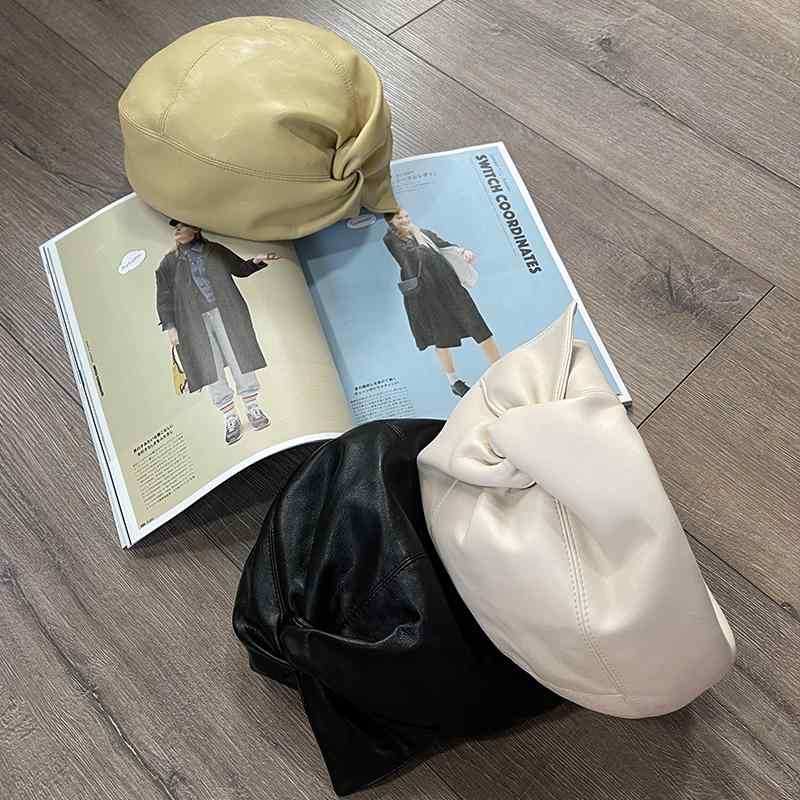 春 コーデ オシャレ 小物 品目 レディース シュロの葉 筋目 なめし革 ベレー帽 ペインター かぶり笠