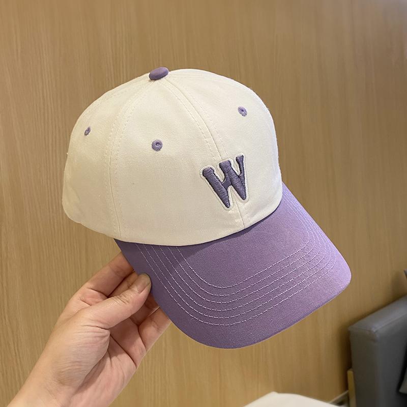 春 コーデ オシャレ 小物 アイテム レディース ステッチ　コントラスト　カラー　W　文字　キャップ　女性用　野球帽　ベースボール　キャップ