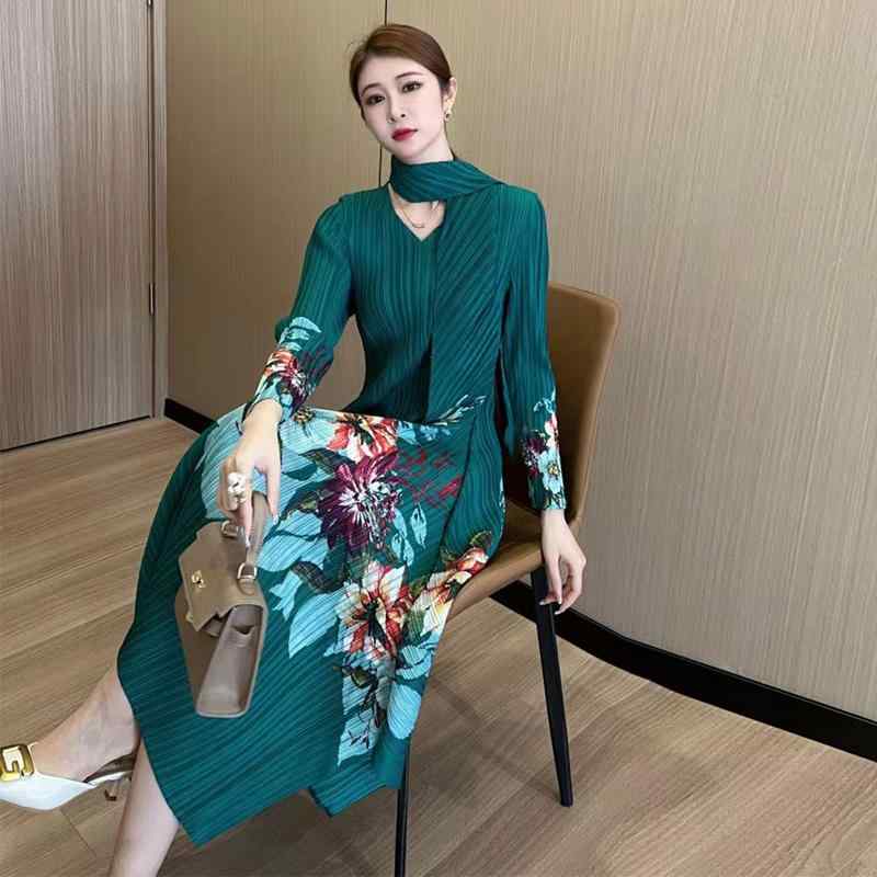 レディース ファッション 服 オシャレ カワイイ 女性用 シンプル プリーツ ワンピース リミング 花柄 スカート Vネック 大きいサイズ