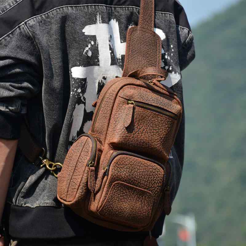メンズ 鞄 カバン バック ファッション オシャレ アイテム 小物 牛革 レトロ スタイル ライダース チェスト バッグ メンズ 大容量 クロス ボディ 革 バック パック