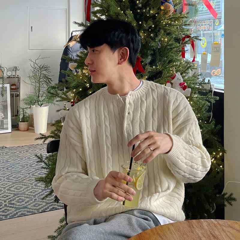メンズ 流行り物 服 用 オシャレ 分かりやすい 成年者 かっこいい 表どおり トップス