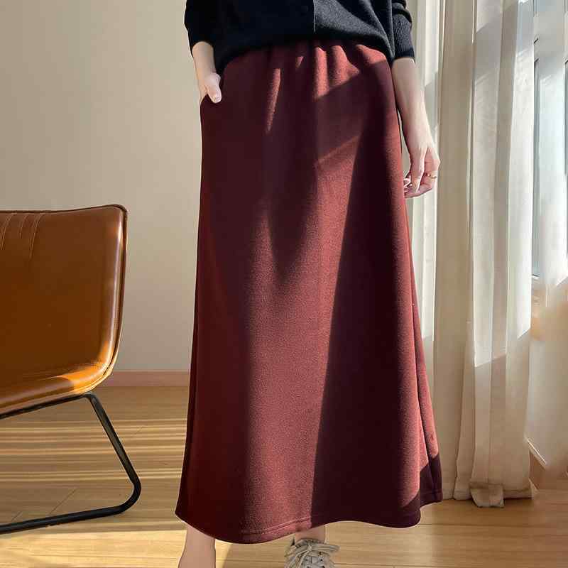 春コーデ レディース 大人 きれいめ シンプル 上品 着回し ベーシック カジュアル ナチュラル ロングシーズン レッドミディスカート 快適 スリミング Aライン スカート