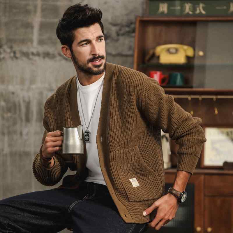 秋 冬 コーデ メンズ 服 シンプル ファッション オシャレ 大人 かっこいい 大きいサイズ ストリート 紳士服 リラックス アメリカン レトロ 厚手 Vネックカーディガン セーター ゆったり