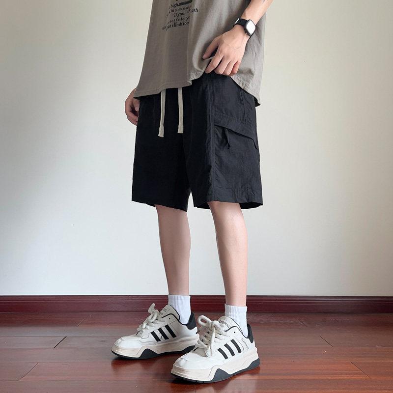 メンズ ファッション 服 男性用 オシャレ シンプル 大人 かっこいい ストリート 紳士服 カーゴパンツ 薄手 ゆったり ストレートレッグ 冷感 ミドル丈 パンツ マルチ ポケット ブラック カジュアル 五分丈