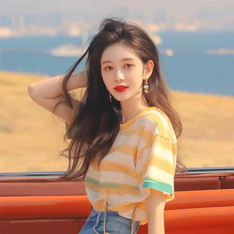 春 コーデ レディース ファッション オシャレ カワイイ シンプル きれいめ ナチュラル 上品カジュアル 婦人服 黄色 ストライプ 半袖 Tシャツ 夏 スリム トップス