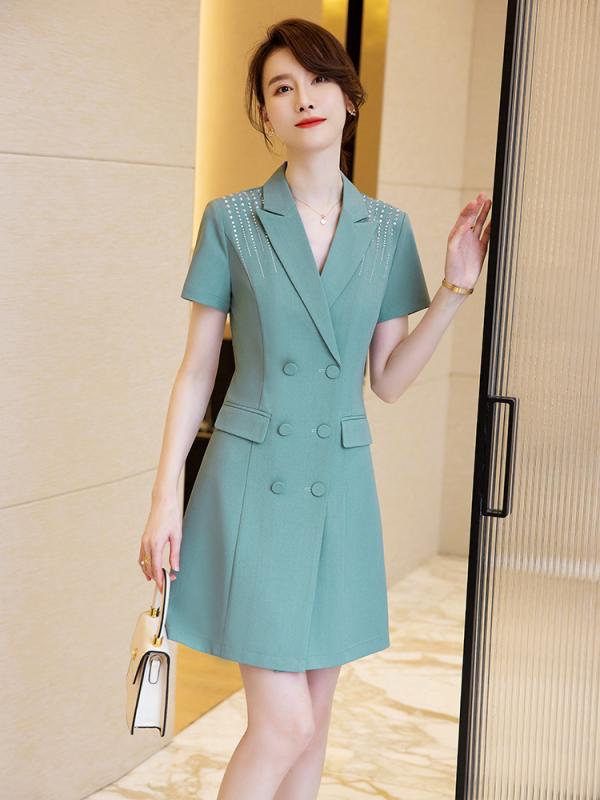 秋服 レディース 流行り物 オシャレ カワイイ  分かりやすい 成年者カワイイ 気が大きい大きさ  緑であること お召しもの 半袖 秋 ハイエンド か細い 鉄不必要 背広 表現スタイル スコート