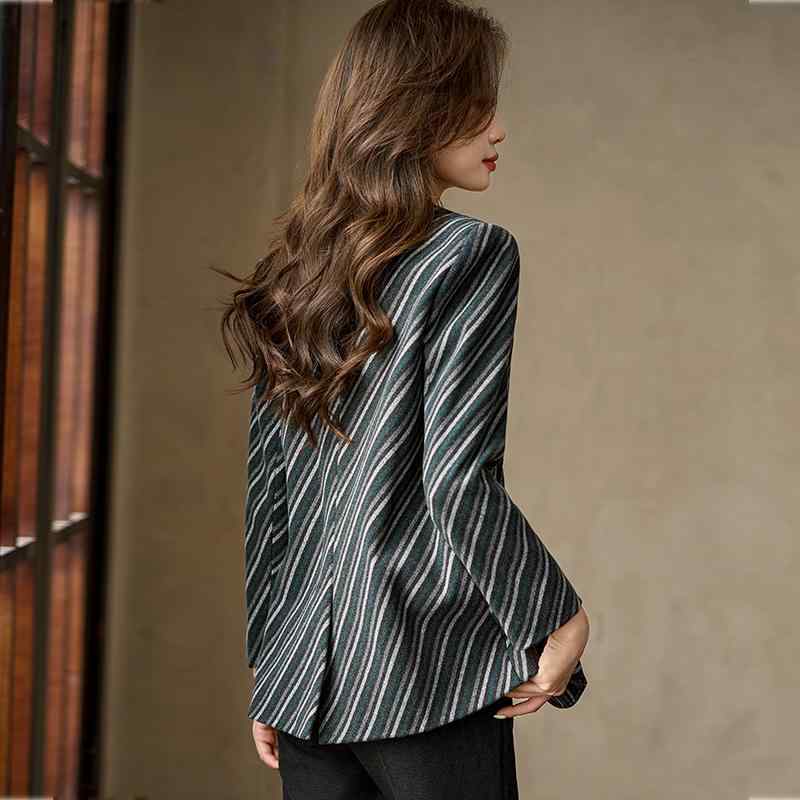秋服 レディース 流行り物 オシャレ カワイイ  分かりやすい 成年者カワイイ 気が大きい大きさ  縞模様 秋服 ハイエンド 背広 表現スタイル 心地よい トップス