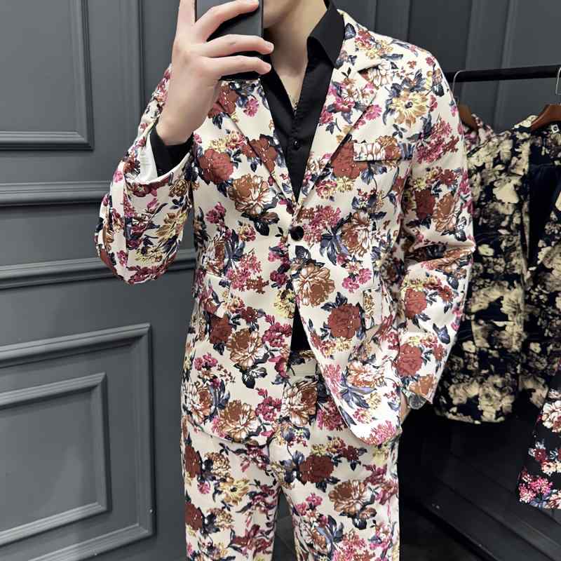 春 コーデ メンズ 用 服 分かりやすい 流行り物 オシャレ 成年者 かっこいい 成人男性服 ゆったり 引っ切りない 長袖 花柄 ズボン下 上衣 白 心地よい 通い表現スタイル 重コーデ ゆったり影ぼうし 軽アウター