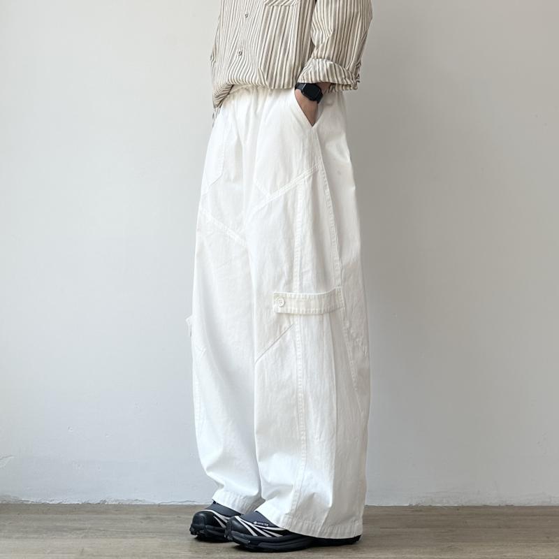 レトロ ホワイト カーゴ パンツ メンズ 春　秋 ゆったり フィット カジュアル 快適 ワイドレッグ ストレート レッグ パンツ