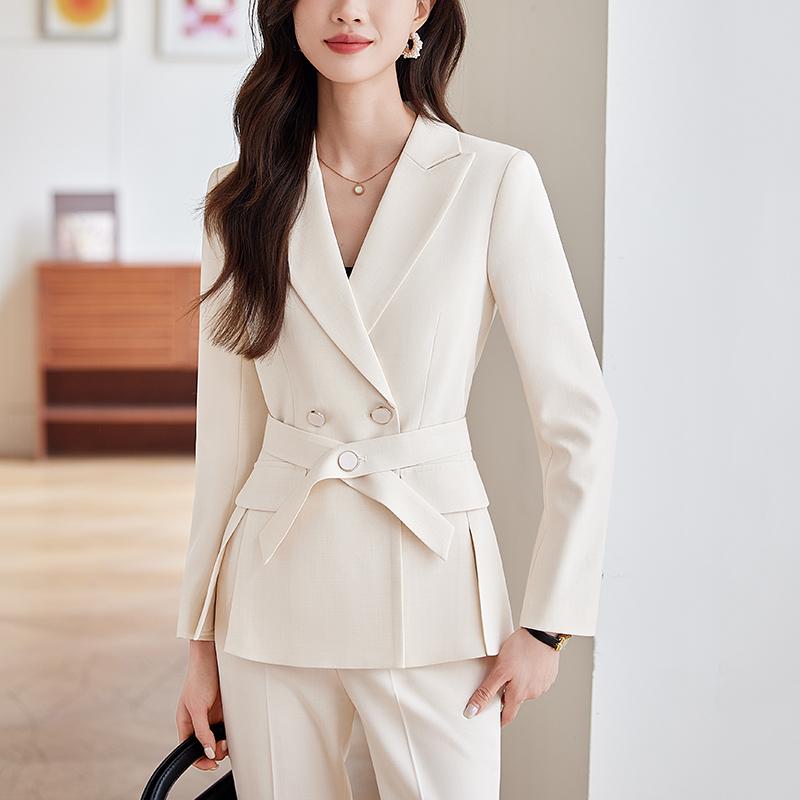春 コーデ レディース ファッション オシャレ カワイイ シンプル きれいめ ナチュラル 上品カジュアル 婦人服 通勤ウェア スーツ ジャケット ハイエンド フォーマルスーツ |リコット