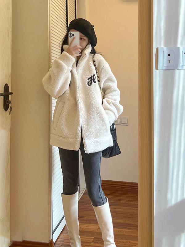 レディース 流行り物 服 オシャレ カワイイ  分かりやすい 成年者カワイイ 気が大きい大きさ  白 ラムウール 厚地の外套 ハイエンド 朦々たる 天鵝絨 トップス