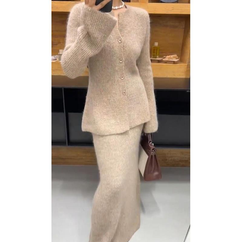 レディース ファッション 服 オシャレ カワイイ シンプル 大人カワイイ 大きいサイズ 秋 ニット トップス スカート スーツ ハイエンド マッチ｜リコット