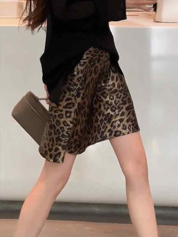 レディース 流行り物 服 オシャレ カワイイ  分かりやすい 成年者カワイイ 馬鹿でかい大きさ  うしろ帯 ご機嫌酉の方角 ヒョウ柄 引っ切り無い ドレープスカート 秋 か細い スコート