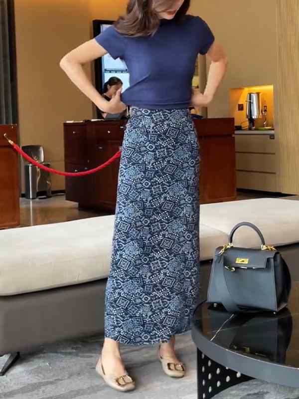 レディース ファッション 服 オシャレ カワイイ シンプル 大人カワイイ 大きいサイズ ハイウエスト ブルー 薄手 スカート 秋 リア スリット ワン ステップ ロング ハーフ レングス