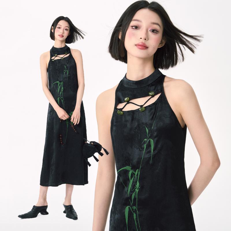 レディース 流行り物 服 オシャレ カワイイ  分かりやすい 成年者カワイイ 気が大きい大きさ  葉 お召しもの