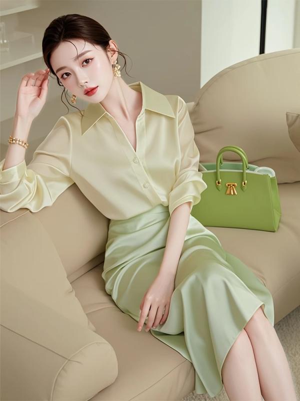 秋服 レディース 流行り物 オシャレ カワイイ  分かりやすい 成年者カワイイ 馬鹿でかい大きさ   秋 旅する 出で立ち か細い 緑であること プルオーバー スコート