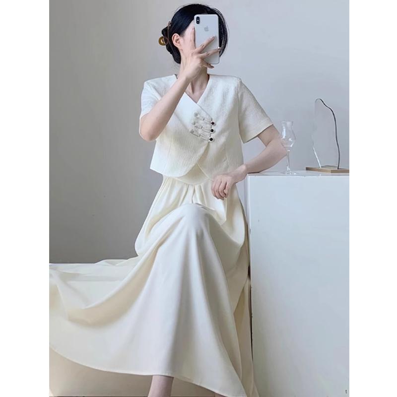 秋服 レディース 流行り物 オシャレ カワイイ  分かりやすい 成年者カワイイ 気が大きい大きさ   秋 雅びやか バックル 半袖 プルオーバー 衣装 お召しもの 仕掛ける