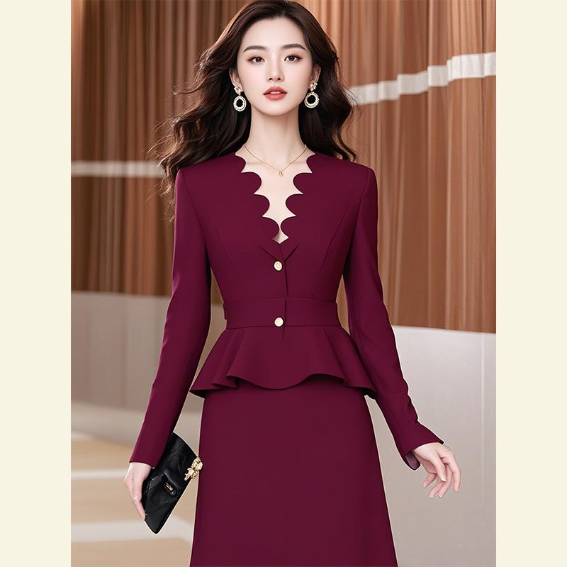 秋服 レディース ファッション オシャレ カワイイ シンプル 大人カワイイ 大きいサイズ 秋 衣装 レッド トップス スカート スーツ スタイル