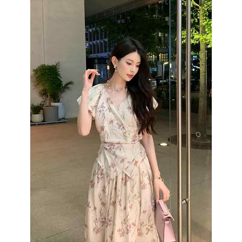秋服 レディース 流行り物 オシャレ カワイイ  分かりやすい 成年者カワイイ 馬鹿でかい大きさ   夢見鳥蘭 刷り上げる 提灯 捩り プルオーバー A伝達ルート スコート 背広 表現スタイル 秋