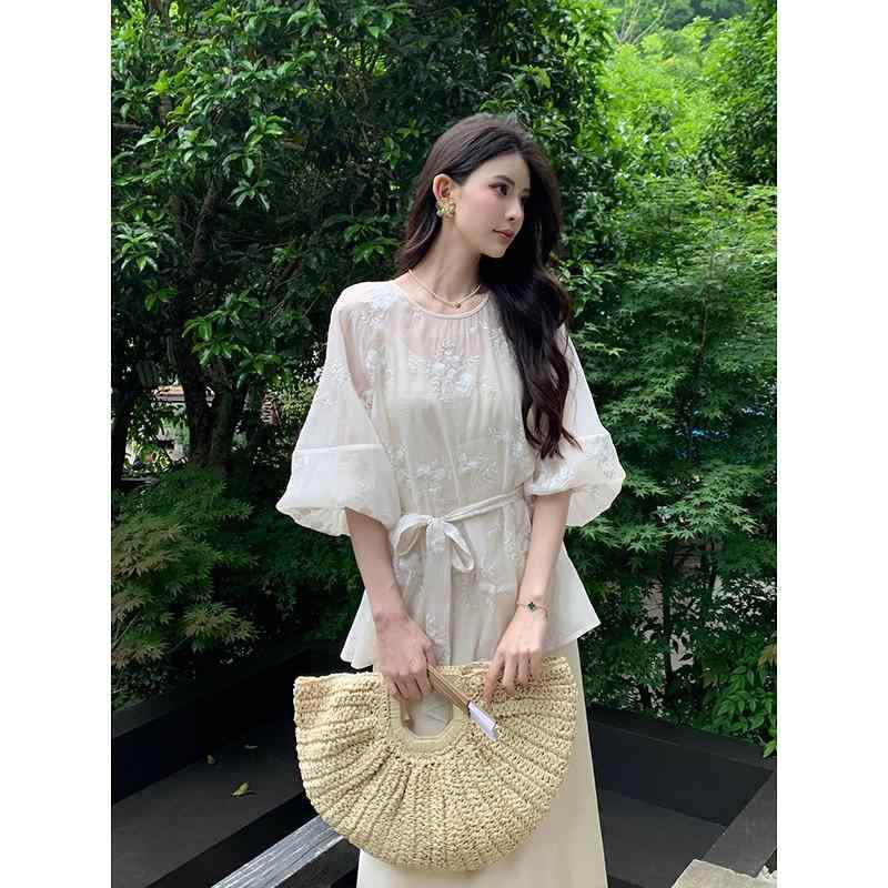 秋服 レディース ファッション オシャレ カワイイ シンプル 大人カワイイ 大きいサイズ ラウンドネック ランタン スリーブ シャツ ウエスト タイト トップス 秋 スタイル 6,818円