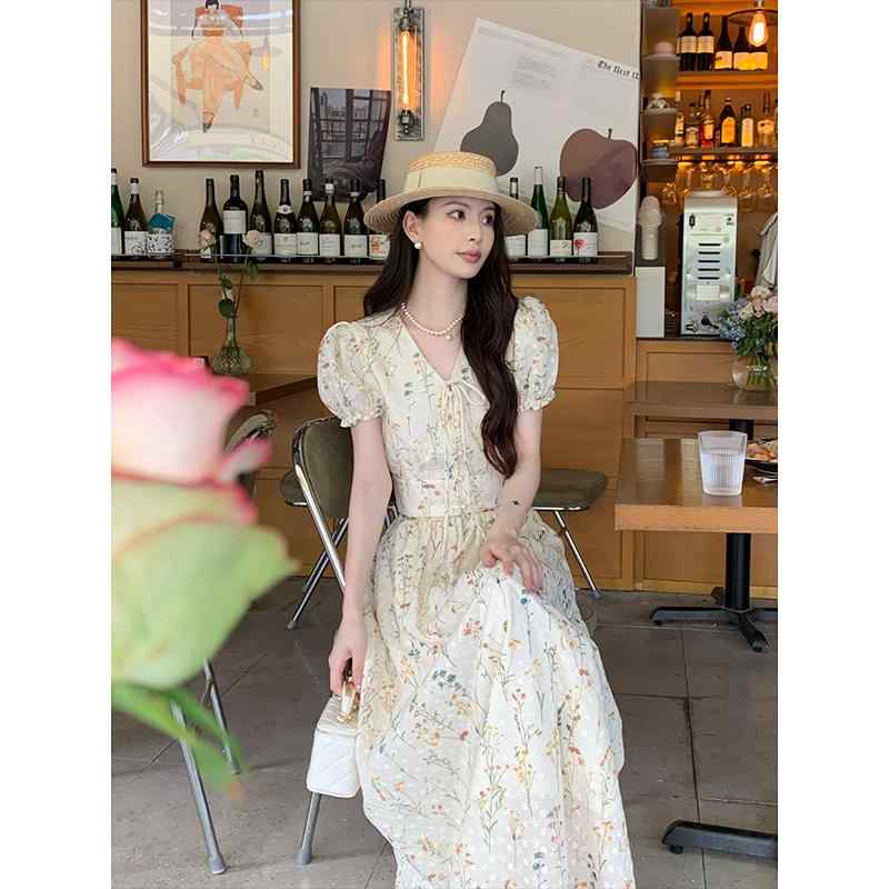 秋服 レディース 流行り物 オシャレ カワイイ  分かりやすい 成年者カワイイ 馬鹿でかい大きさ   余暇 烏兎 花 V素っ首 プルオーバー スコート 背広 表現スタイル 秋
