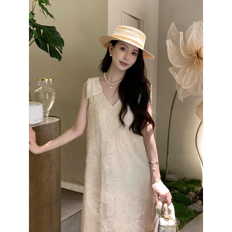 秋服 レディース ファッション オシャレ カワイイ シンプル 大人カワイイ 大きいサイズ アプリコット サテン スリム ノースリーブ Vネック スカート 秋 ｜リコット