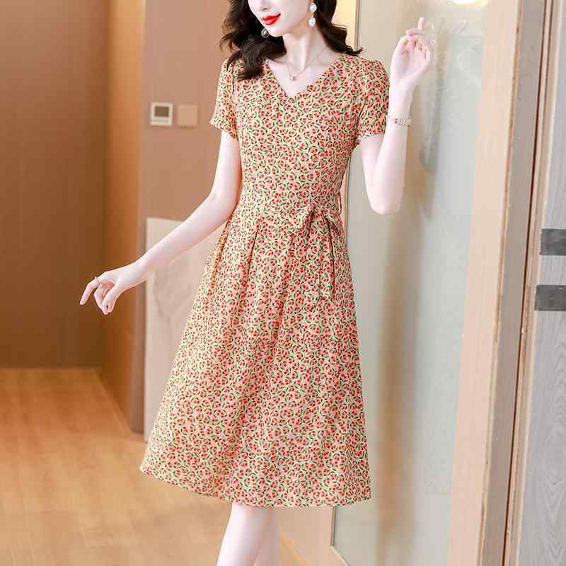 秋服 レディース 流行り物 オシャレ カワイイ  分かりやすい 成年者カワイイ 気が大きい大きさ  炎節 お召しもの 花柄 半袖 シフォン 秋 か細い填まる 広広とした スコート
