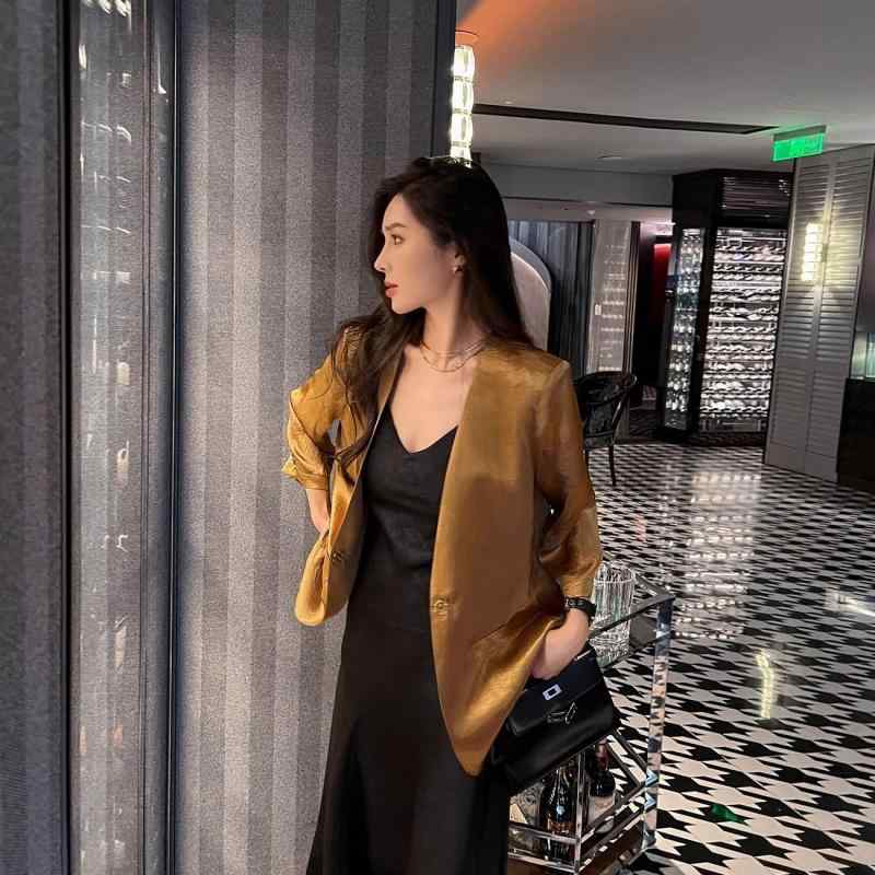 秋服 レディース ファッション オシャレ カワイイ シンプル 大人カワイイ 大きいサイズ 七分袖 アセテート エコ レザー ハイエンド 通勤 ウェア カジュアル スーツ スタイル 秋 スタイル