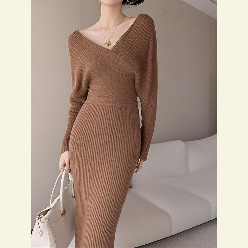 秋服 レディース ファッション オシャレ カワイイ シンプル 大人カワイイ 大きいサイズ 秋 ロング スカート ハイエンド カーキ ニット ドレス|リコット