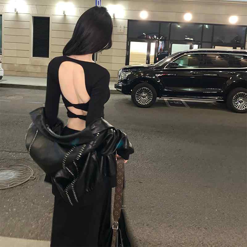 秋服 レディース ファッション オシャレ カワイイ シンプル 大人カワイイ 大きいサイズ ブラック タイト バック クロス バックレス トップス 胸パッド 7,382円
