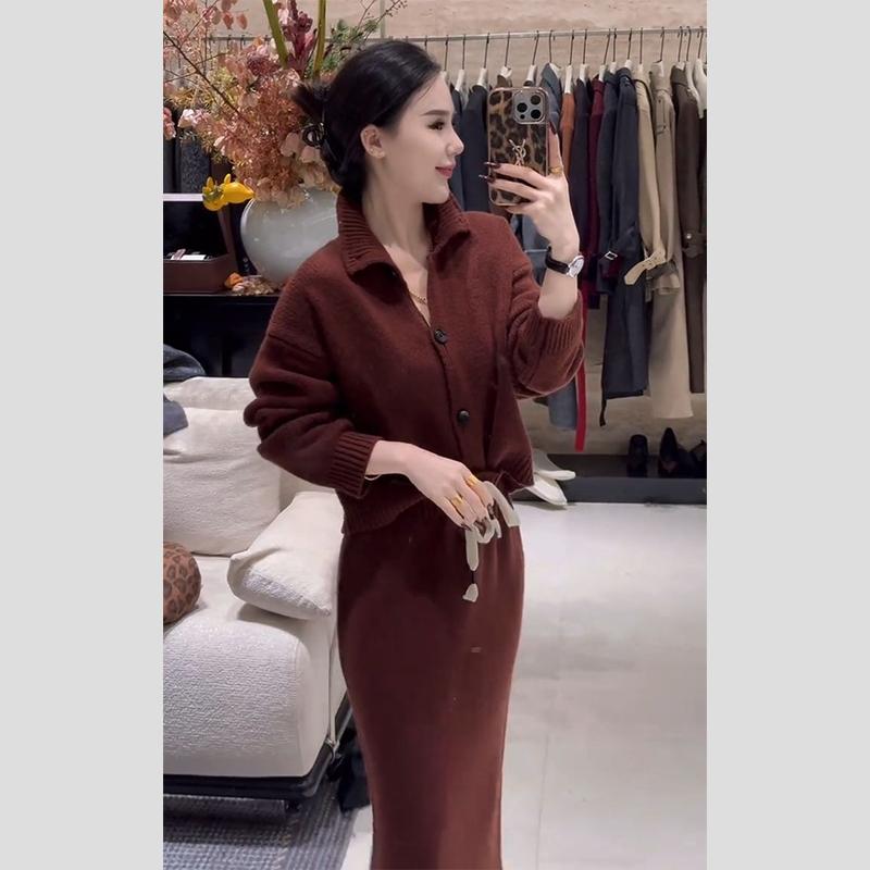 秋服 レディース 流行り物 オシャレ カワイイ  分かりやすい 成年者カワイイ 気が大きい大きさ   ハイエンド 赤いこと 編み物ジレー スコート 背広