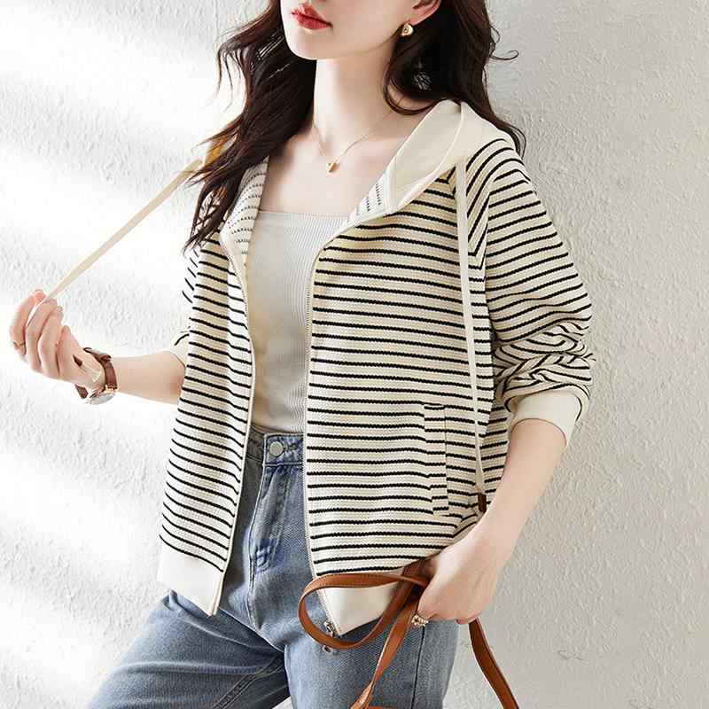 秋服 レディース 流行り物 オシャレ カワイイ  分かりやすい 成年者カワイイ 気が大きい大きさ  ボンネット付き添い人 上衣 上衣 トップス