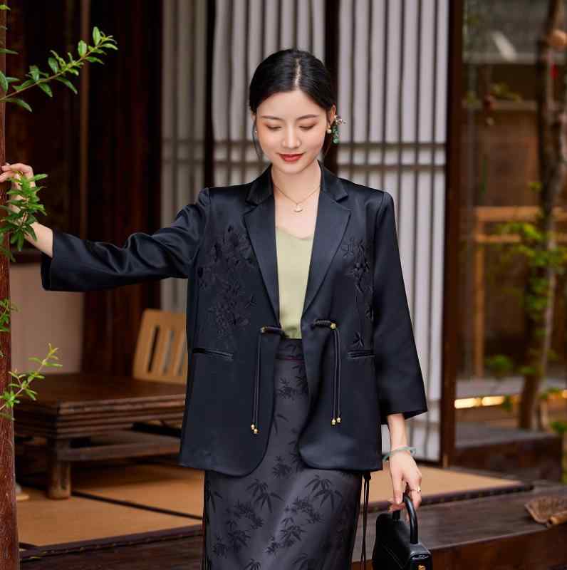 秋服 レディース 流行り物 オシャレ カワイイ  分かりやすい 成年者カワイイ 気が大きい大きさ  背広 上衣 お召しもの レトロ アセテート トップス