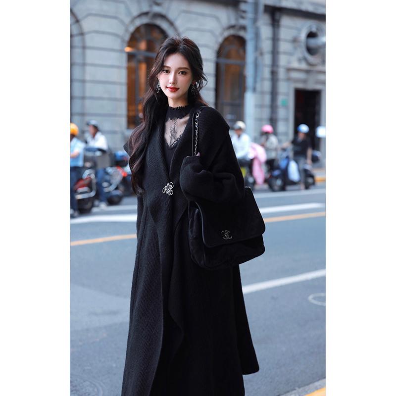 秋服 レディース 流行り物 オシャレ カワイイ  分かりやすい 成年者カワイイ 気が大きい大きさ   非対称的 襟 スウェーター 真っただ中丈 通いお召しもの 厚地の外套 長袖 編み物ジレー