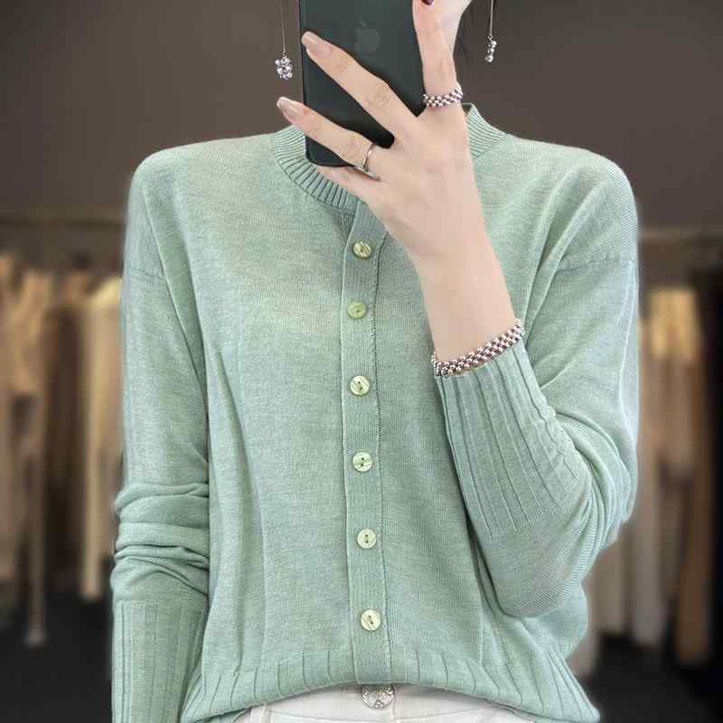春 コーデ レディース ファッション オシャレ カワイイ シンプル きれいめ ナチュラル 上品カジュアル 婦人服 薄手 ウール セーター カーディガン ラウンドネック コート ニット ベース レイヤー トップス |リコット