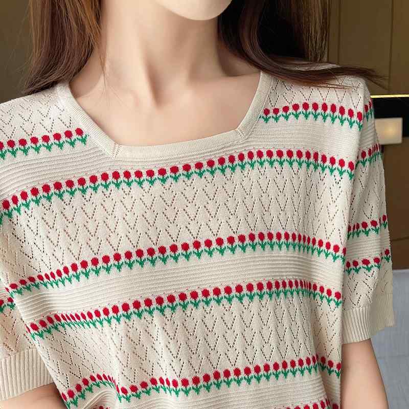 春 コーデ レディース 流行り物 オシャレ カワイイ   分かりやすい 好いたらしいめ 自然的 雅びやか心地よい 亭主もち服 拾独居室 ティーシャツ 夏 リヨ独居室 編み物 半袖 真四角のど首 縞模様 トップス 薄っぺら