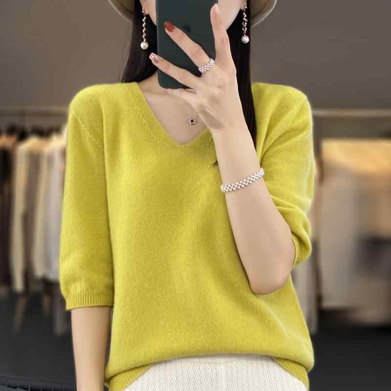 春 コーデ レディース ファッション オシャレ カワイイ シンプル きれいめ ナチュラル 上品カジュアル 婦人服 半袖 ウール セーター ベース レイヤー シームレス ニット Vネックプルオーバー