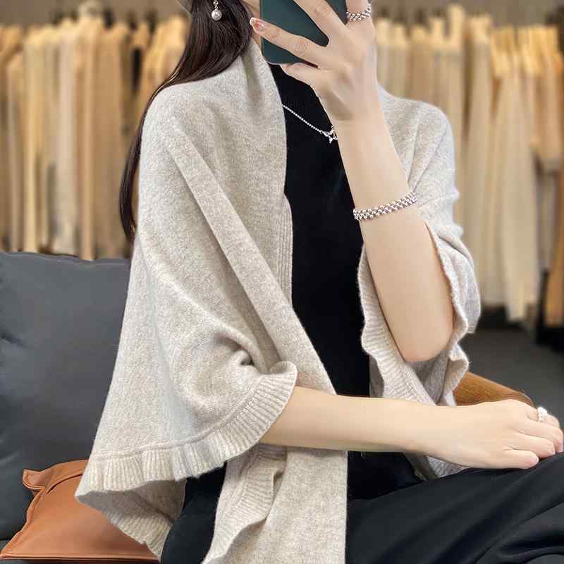 春 コーデ レディース 流行り物 オシャレ カワイイ   分かりやすい 好いたらしいめ 自然的 雅びやか心地よい お上さん服 羊毛 編み物 袈裟 真っただ中丈 スウェーター トップ ケープ 上衣