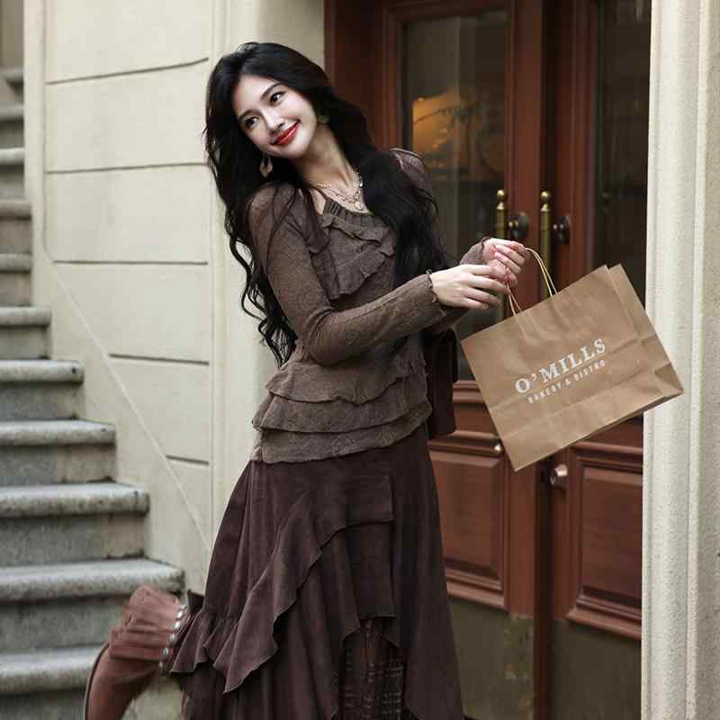 秋服 レディース ファッション オシャレ カワイイ シンプル 大人カワイイ 大きいサイズ フレンチ イレギュラー サスペンダー 長袖 トップス フェイク ツーピース フリル ラビットファー セーター スリムフィット