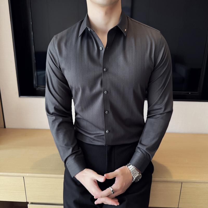 春 コーデ メンズ 服 シンプル ファッション オシャレ 大人 かっこいい 大きいサイズ ストリート 紳士服 ハイエンド シームレス シャツ 長袖 カジュアル スリム ビジネス ストライプ シャツ