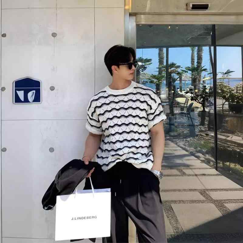 春 コーデ メンズ 服 シンプル ファッション オシャレ 大人 かっこいい 大きいサイズ ストリート 紳士服 ニット ラウンドネック 半袖 T シャツ 白 ストライプ カジュアル トップス