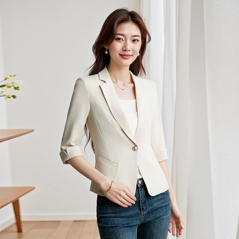 春 コーデ レディース ファッション オシャレ カワイイ シンプル きれいめ ナチュラル 上品カジュアル 婦人服 アプリコット スーツ ジャケット 夏 ウエスト トップス