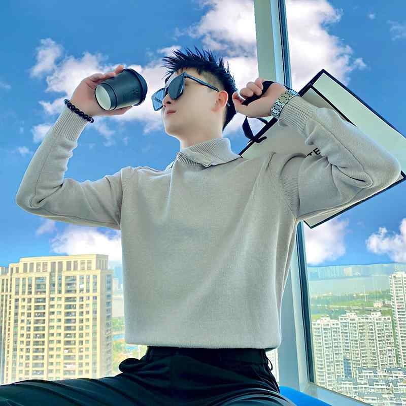 春 コーデ メンズ 用 服 シンプル ファッション オシャレ 大人 かっこいい 大きいサイズ ストリート 紳士服 ハイエンド セーター タートルネック インナー レイヤリング