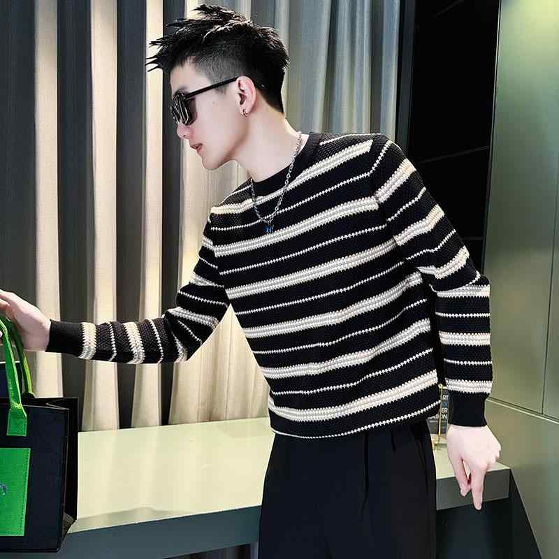 春 コーデ メンズ 用 服 分かりやすい 流行り物 オシャレ 成年者 かっこいい 気が大きい大きさ 表どおり 成人男性服 ラウンドのど首 スウェーター 縞模様 肌付き 軍事基地 プルオーバー 服