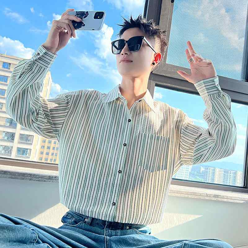 春 コーデ メンズ 用 服 分かりやすい 流行り物 オシャレ 成年者 かっこいい 気が大きい大きさ 表どおり 成人男性服 ハイエンド 縞模様 対比 プルオーバー 長袖
