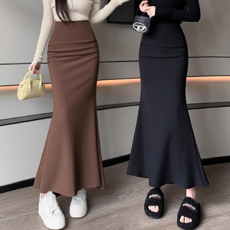 春 コーデ レディース ファッション オシャレ アイテム カワイイ コーデ シンプル きれい ナチュラル 上品カジュアル 用 フィッシュ テール スカート ハイウエスト スリムフィット ドレープ ロング丈
