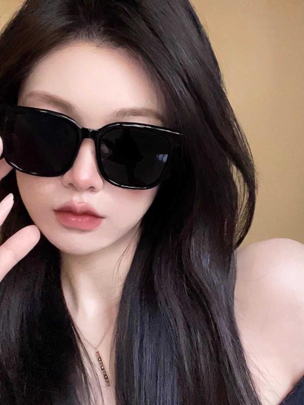 春 コーデ レディース ファッション オシャレ アイテム カワイイ コーデ シンプル きれいめ ナチュラル 上品カジュアル 女性用 婦人服 サングラス フレーム UVカット レトロ ファッション